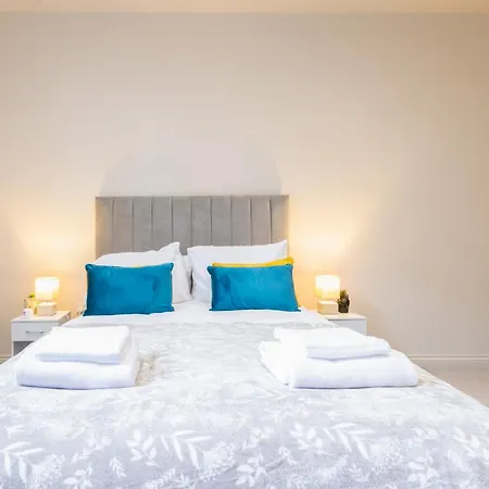 Apartment Centenary House Leeds (West Yorkshire)